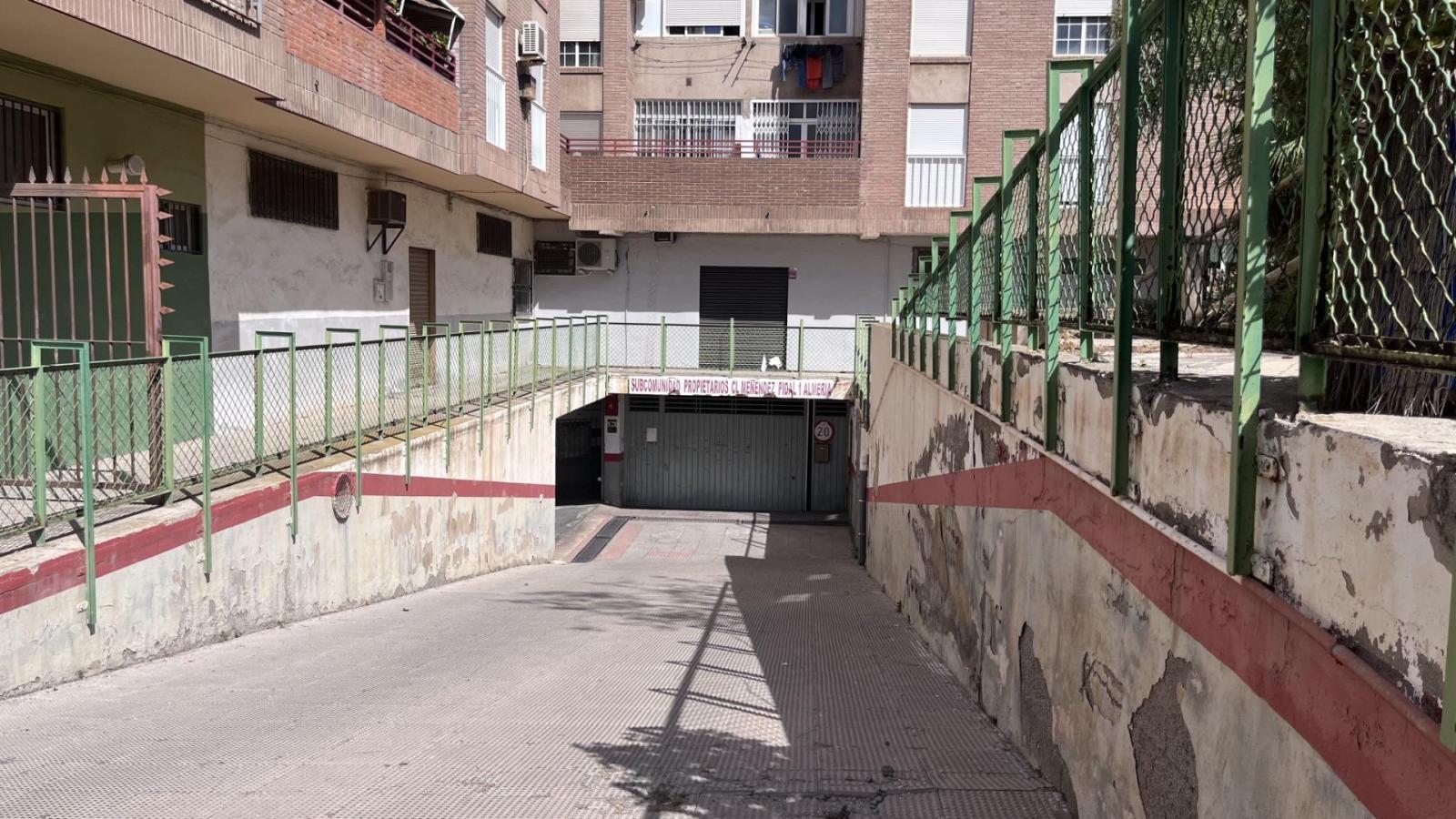 Garage for Sale in Almería