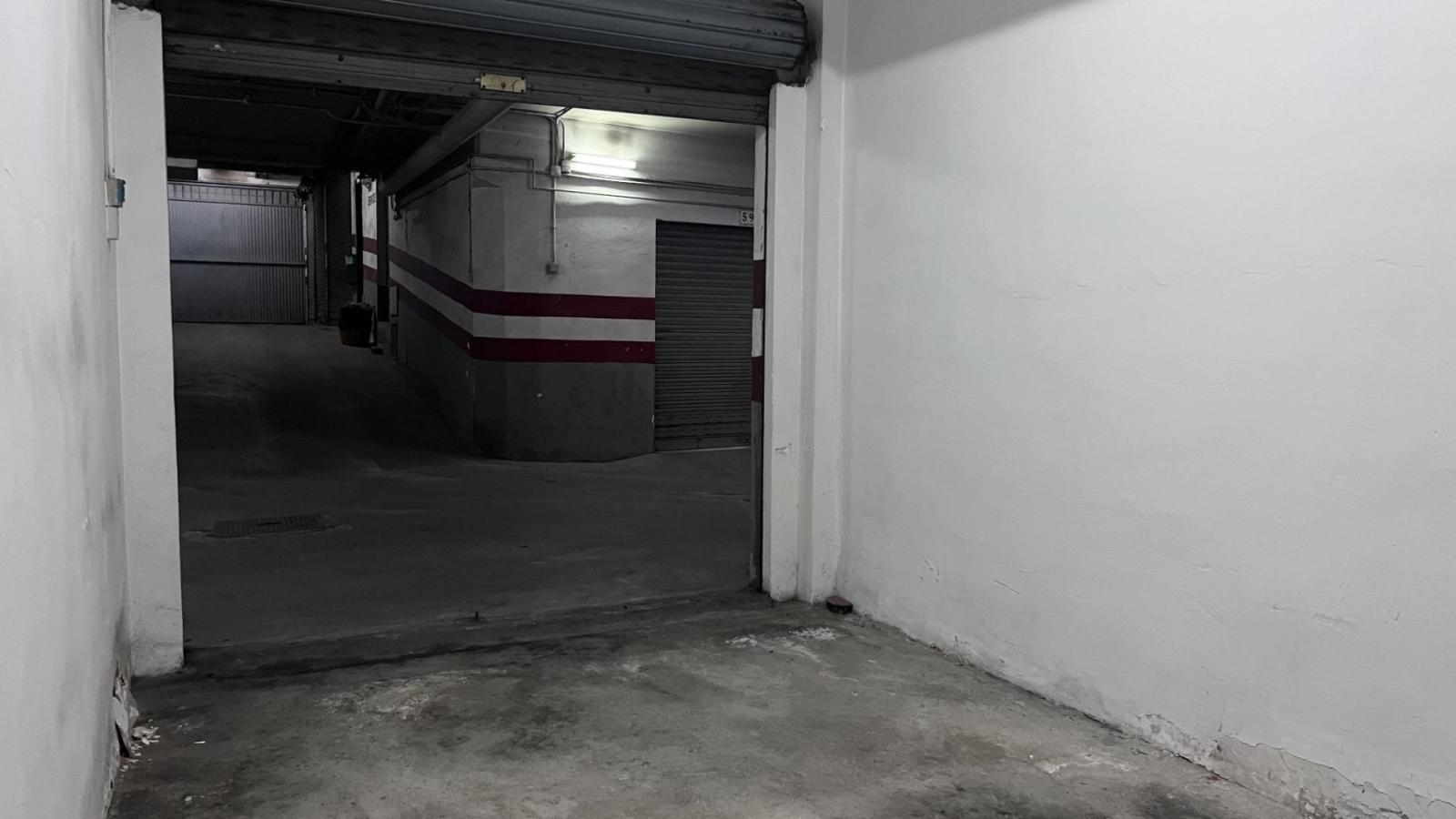 Garage for Sale in Almería