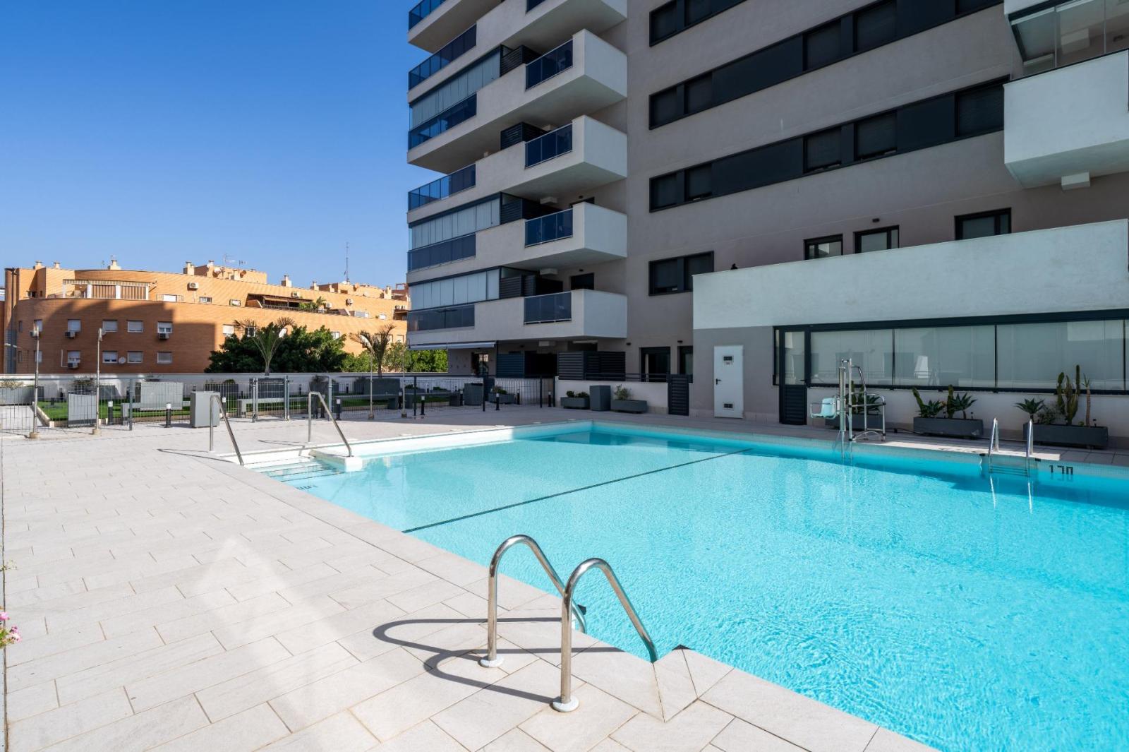 Flat for Sale in Almería