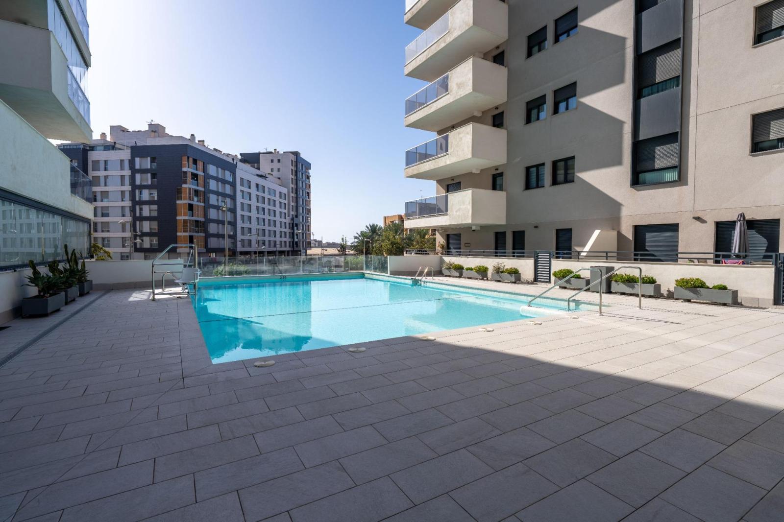 Flat for Sale in Almería