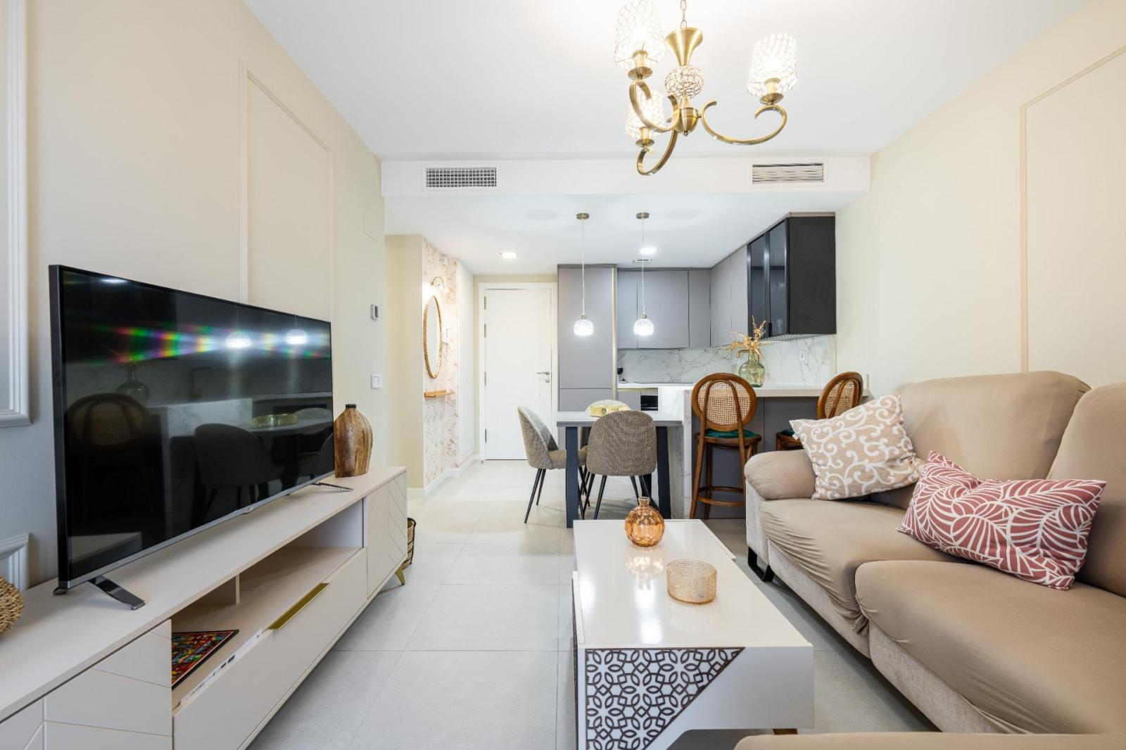 Flat for Sale in Almería