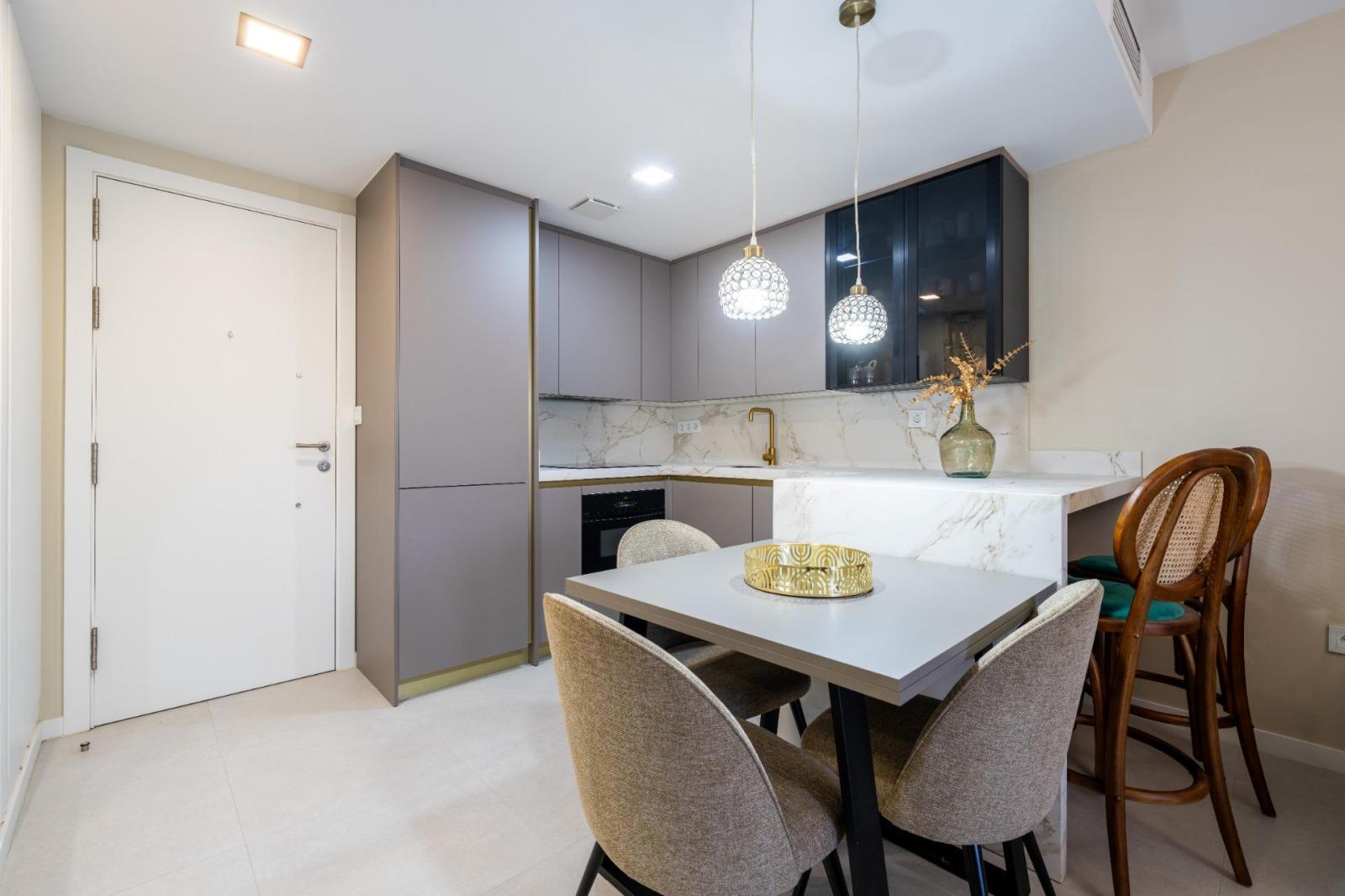 Flat for Sale in Almería