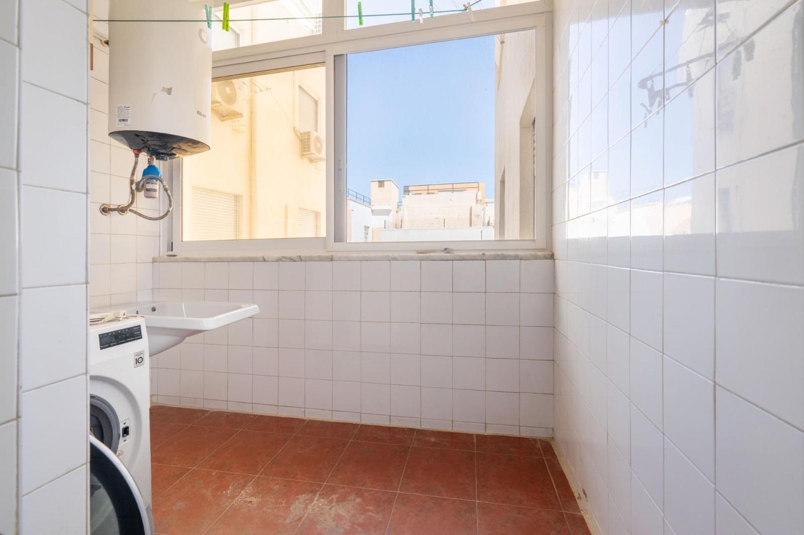 Flat for Sale in Almería