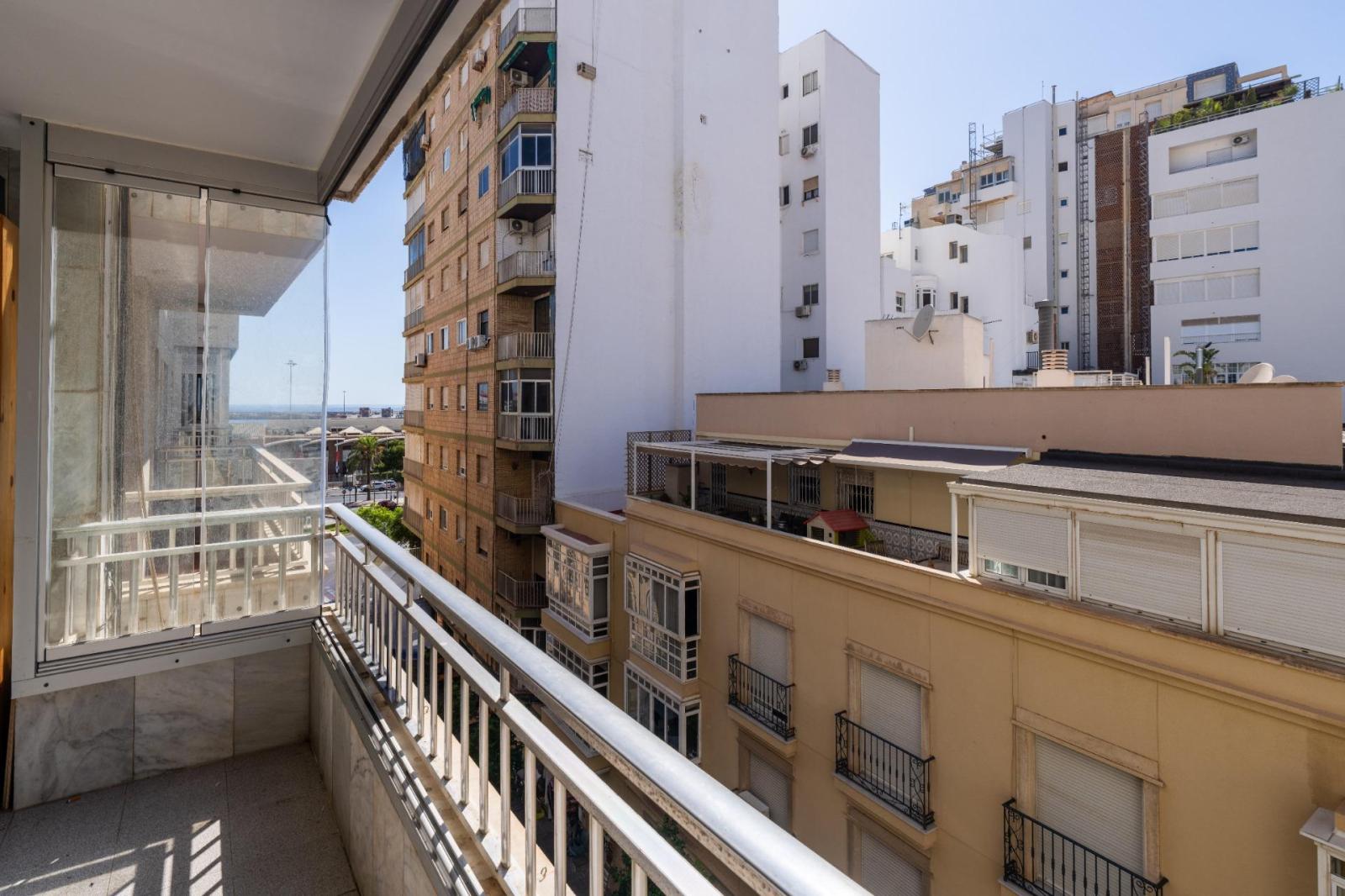 Flat for Sale in Almería