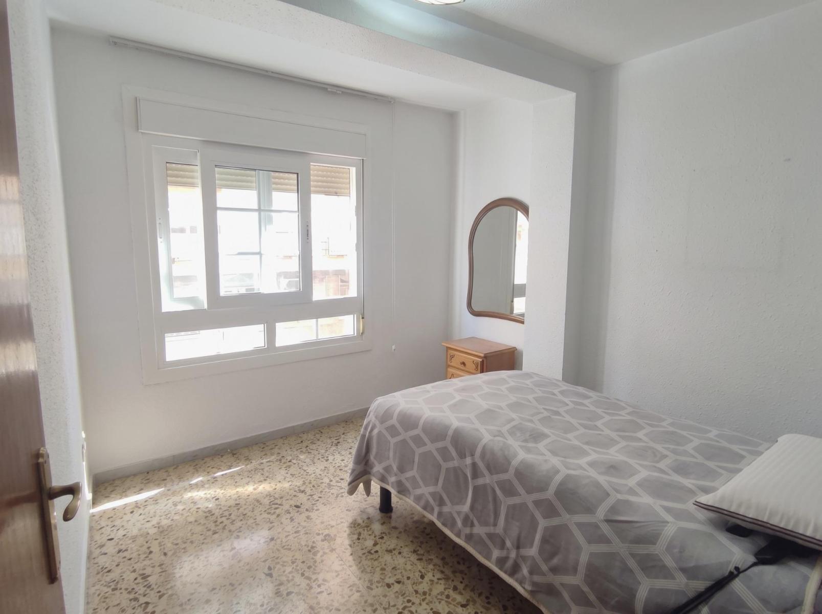 Flat for Sale in Almería