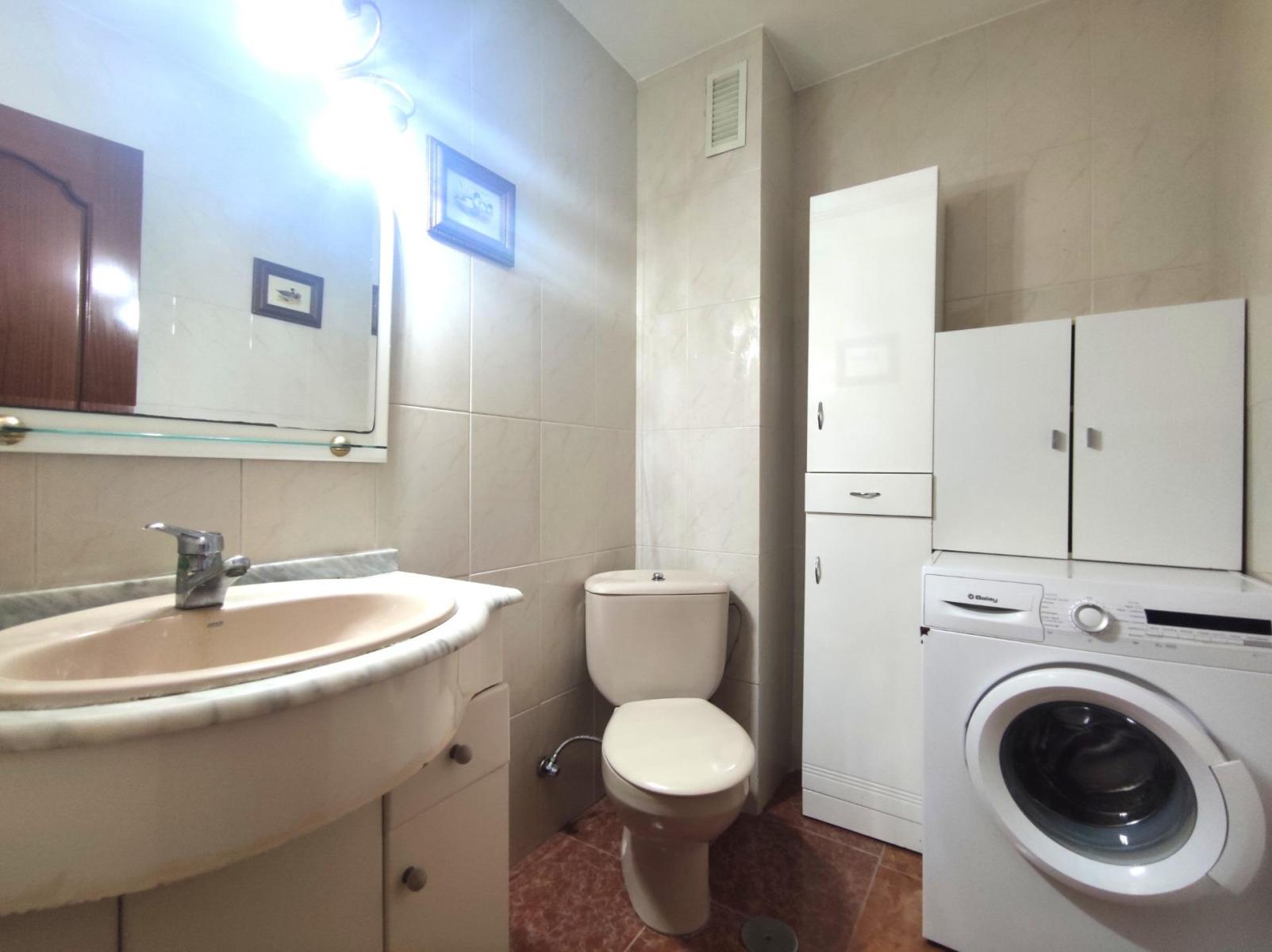 Flat for Sale in Almería