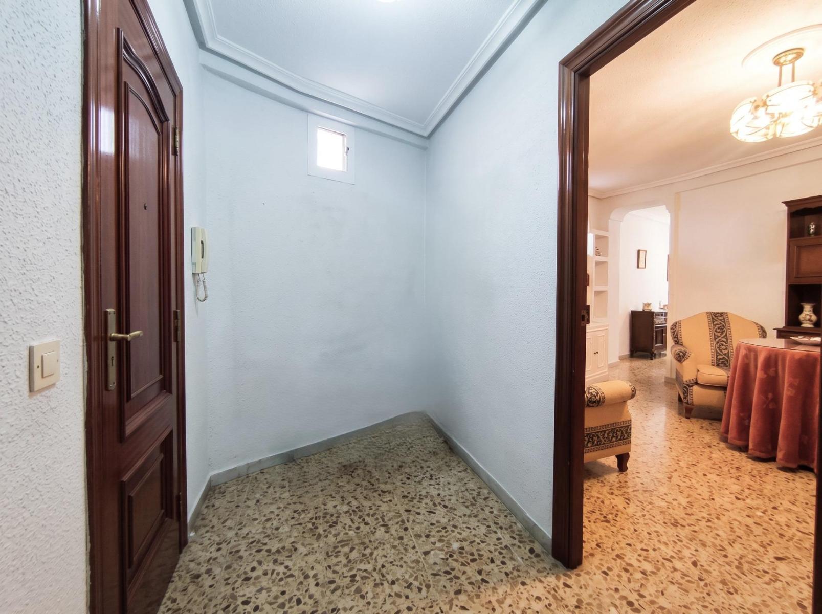 Flat for Sale in Almería