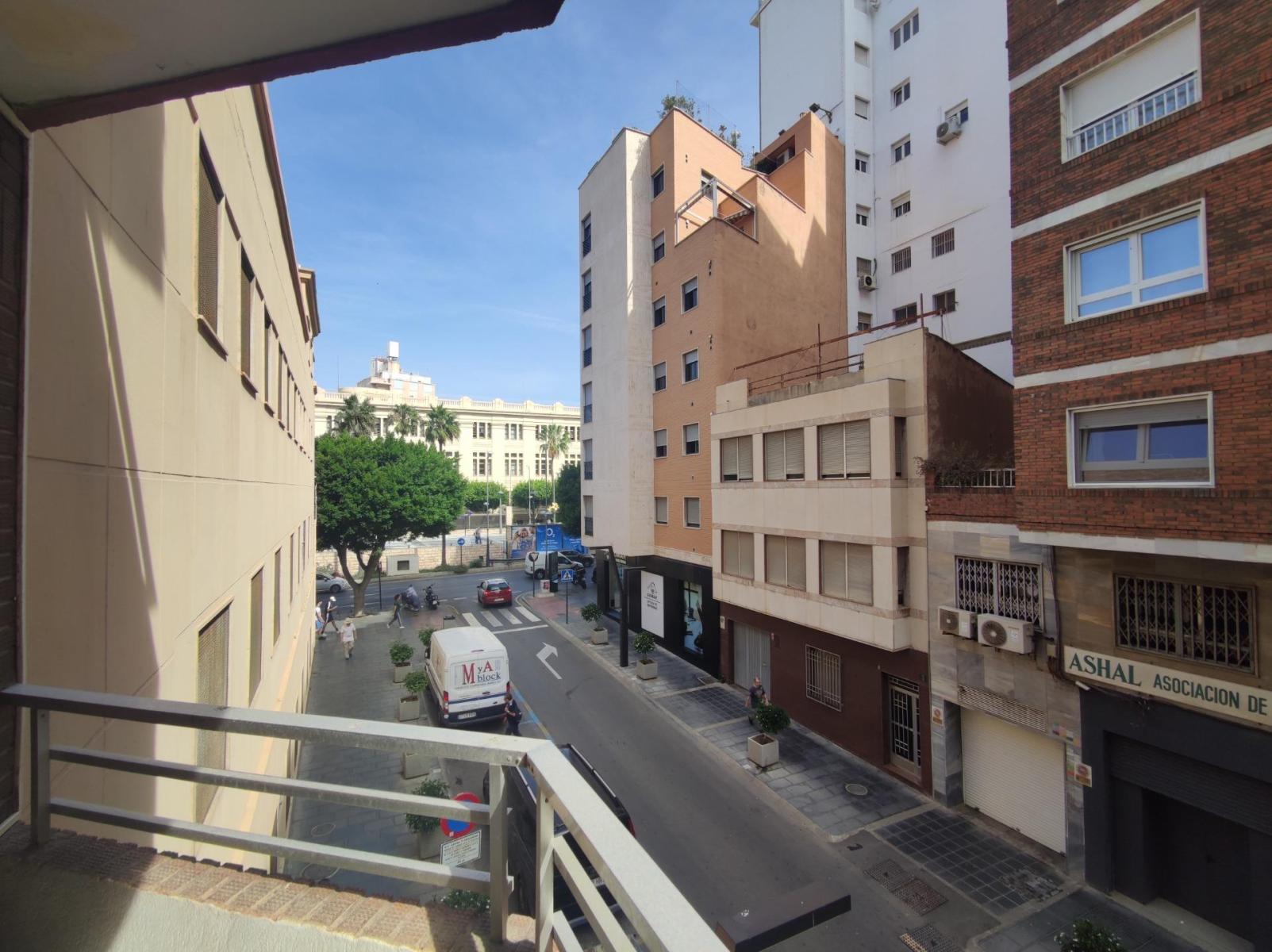 Flat for Sale in Almería