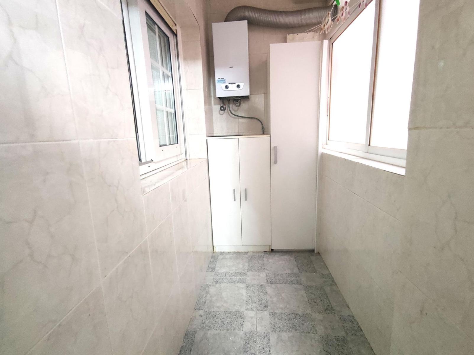 Flat for Sale in Almería