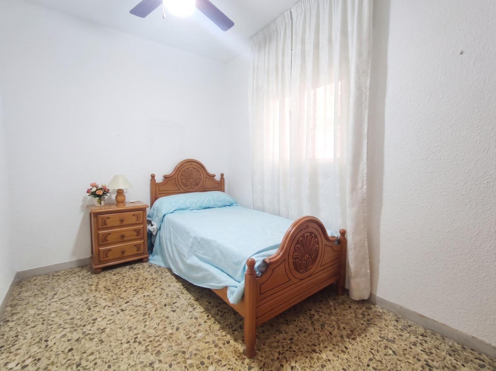 Flat for Sale in Almería