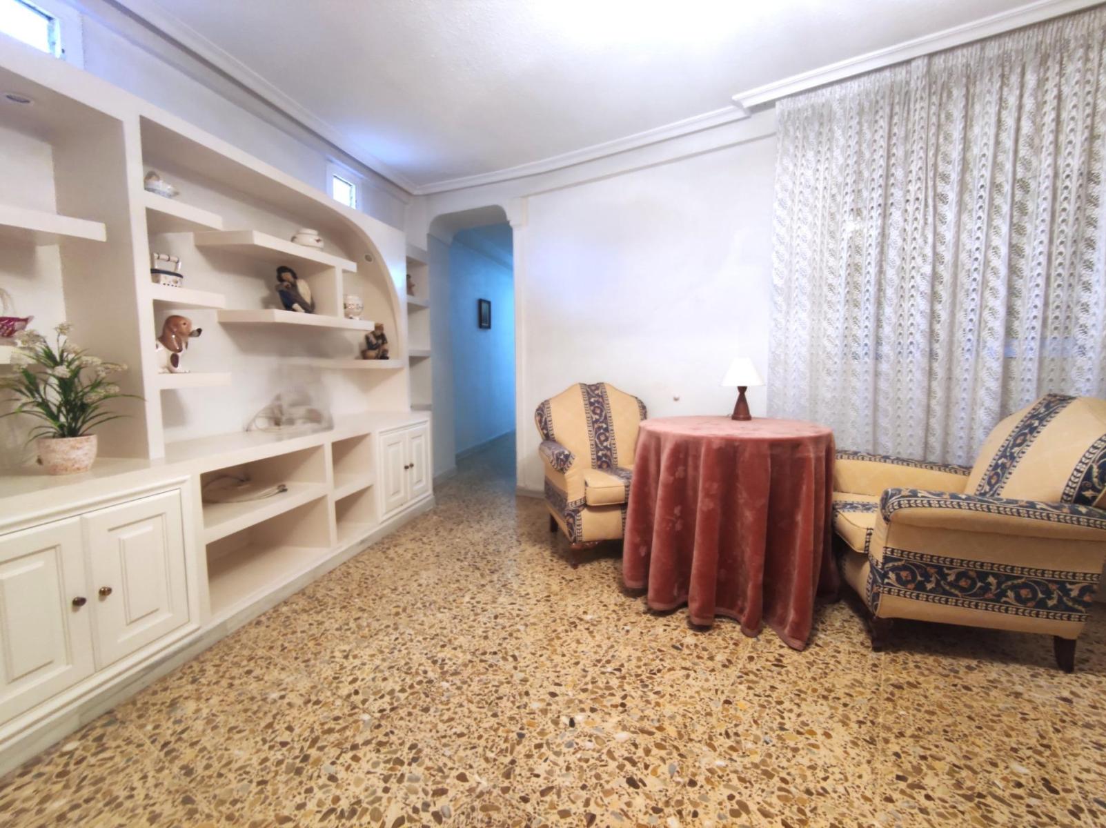 Flat for Sale in Almería