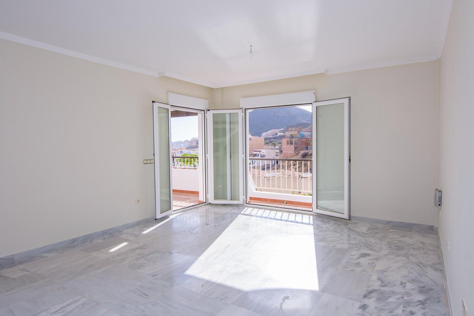 Piso en Venta en Carboneras