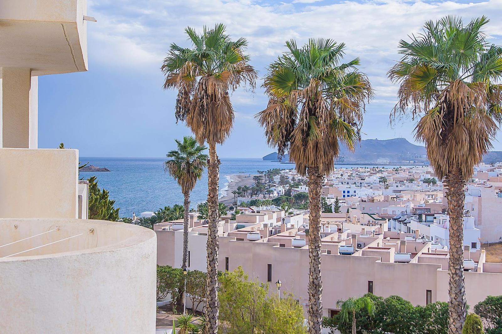 Flat for Sale in Carboneras