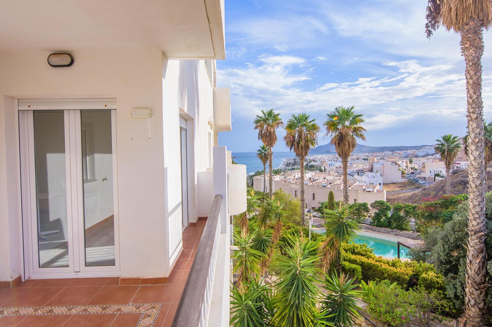 Flat for Sale in Carboneras