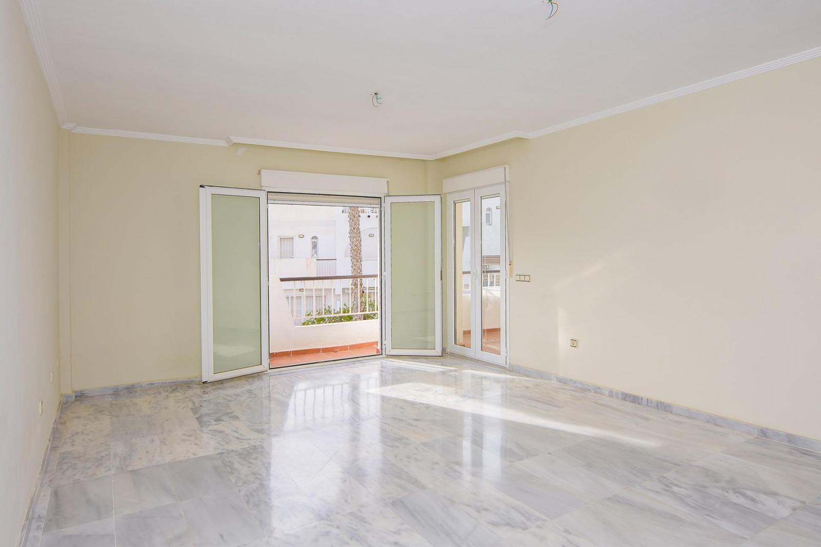 Flat for Sale in Carboneras