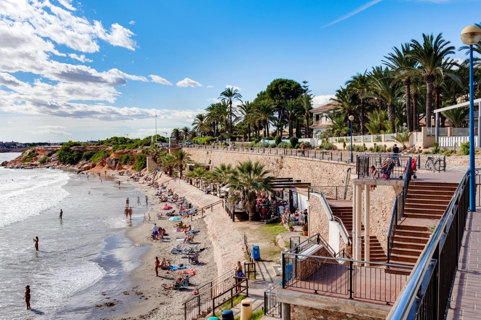 Chalet for Sale in Torrevieja