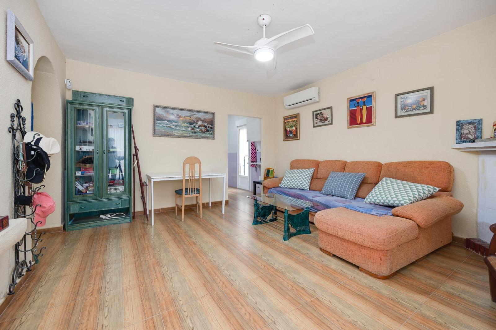 Chalet for Sale in Torrevieja