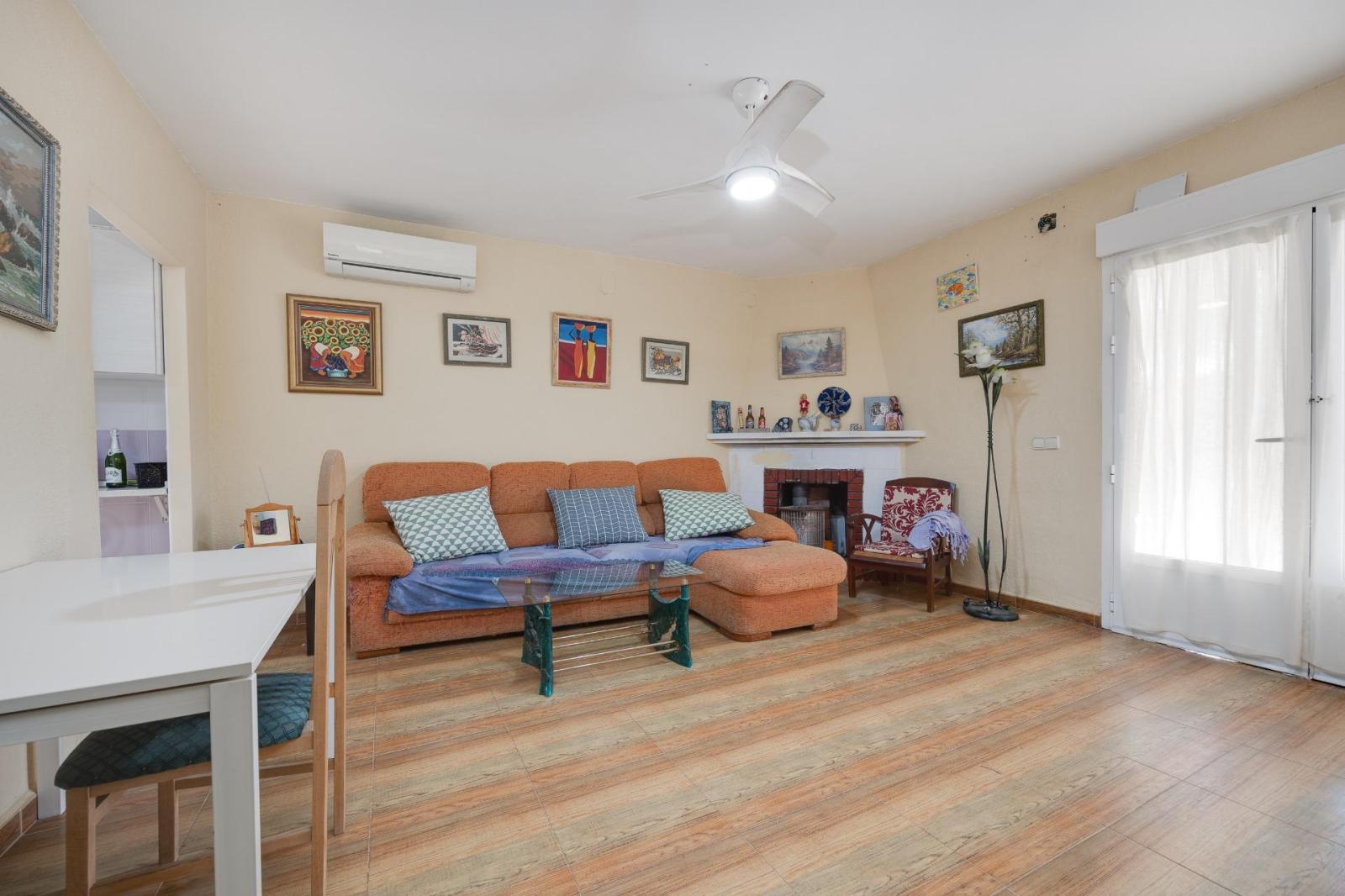 Chalet for Sale in Torrevieja