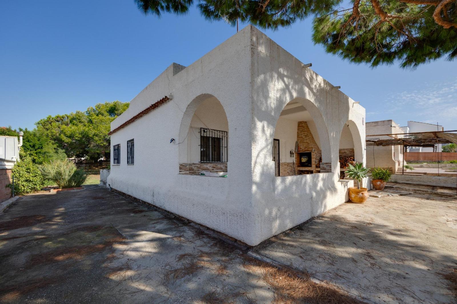 Chalet for Sale in Torrevieja