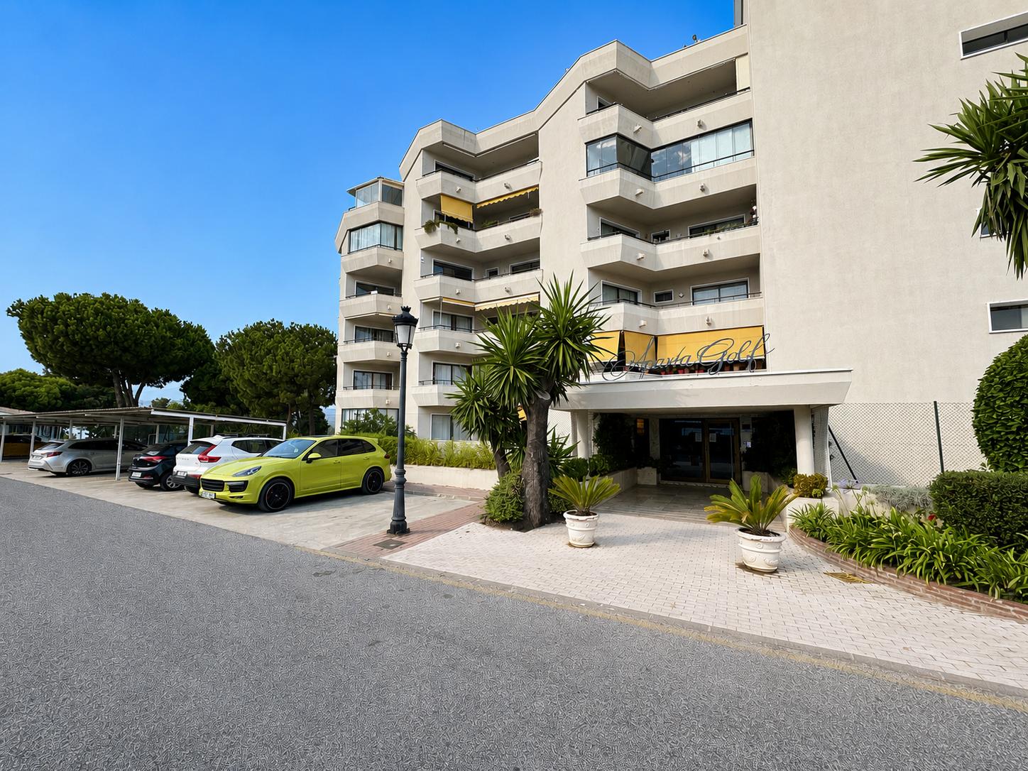 Studio for Sale in Estepona