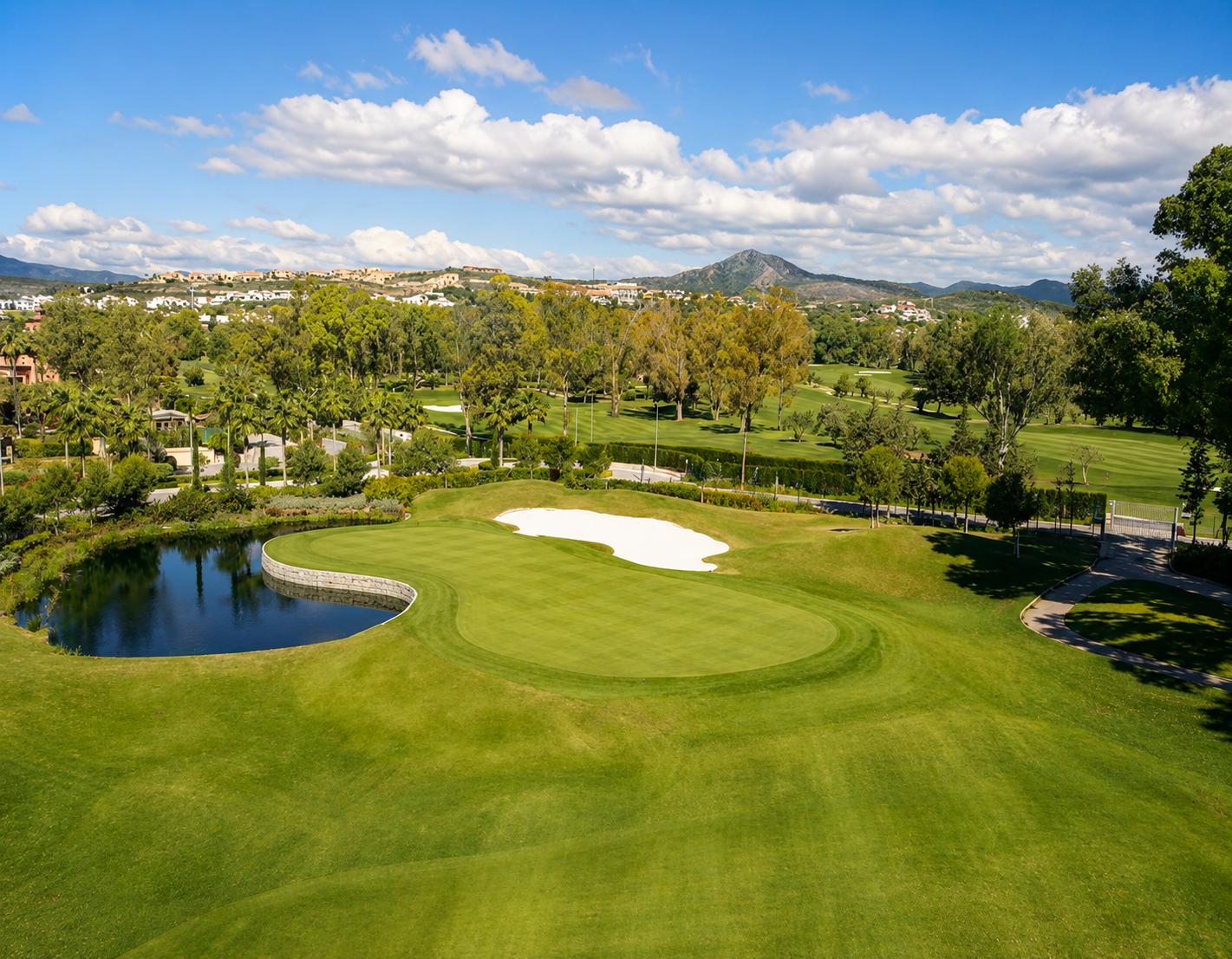 Studio for Sale in Estepona