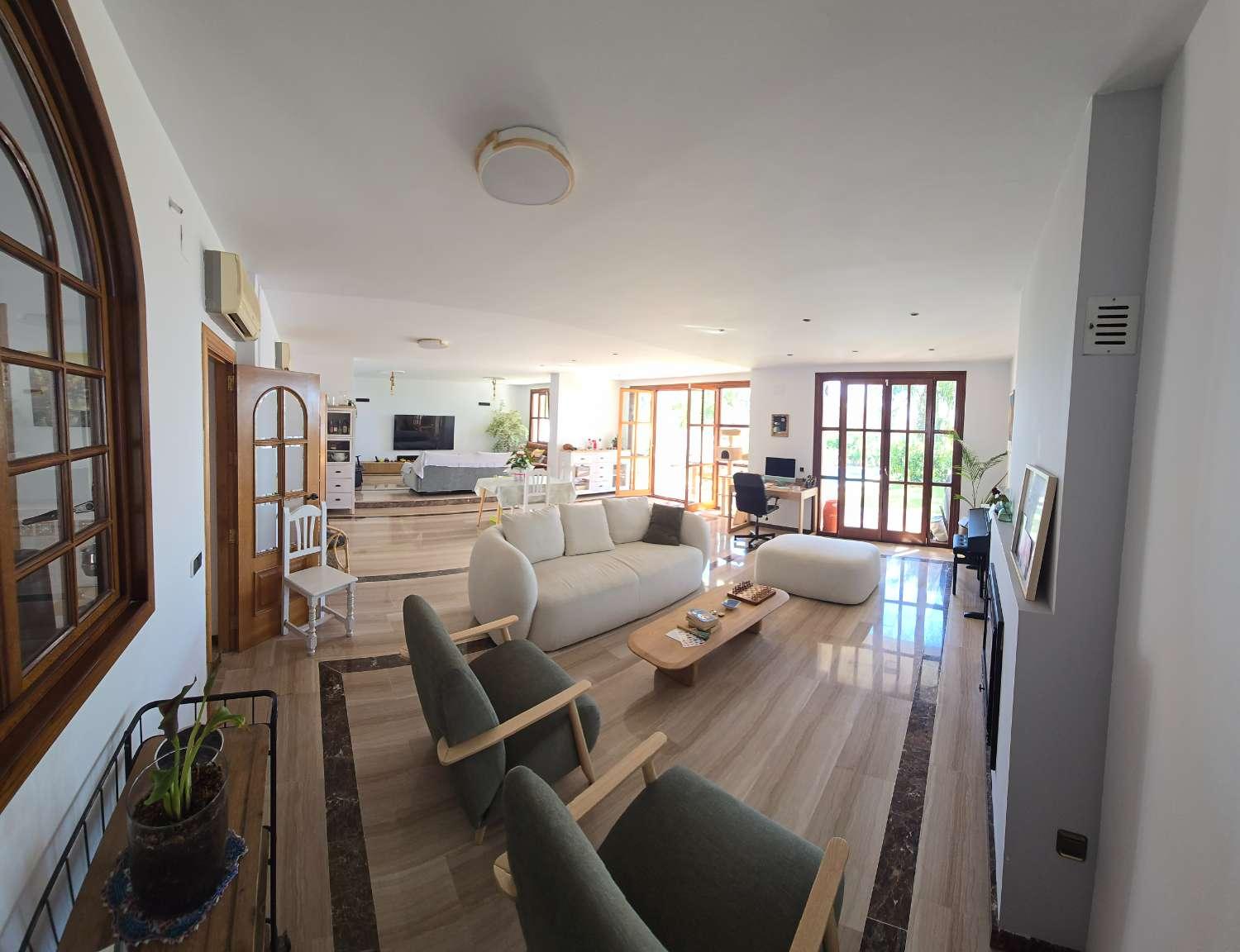 Villa for Sale in Málaga