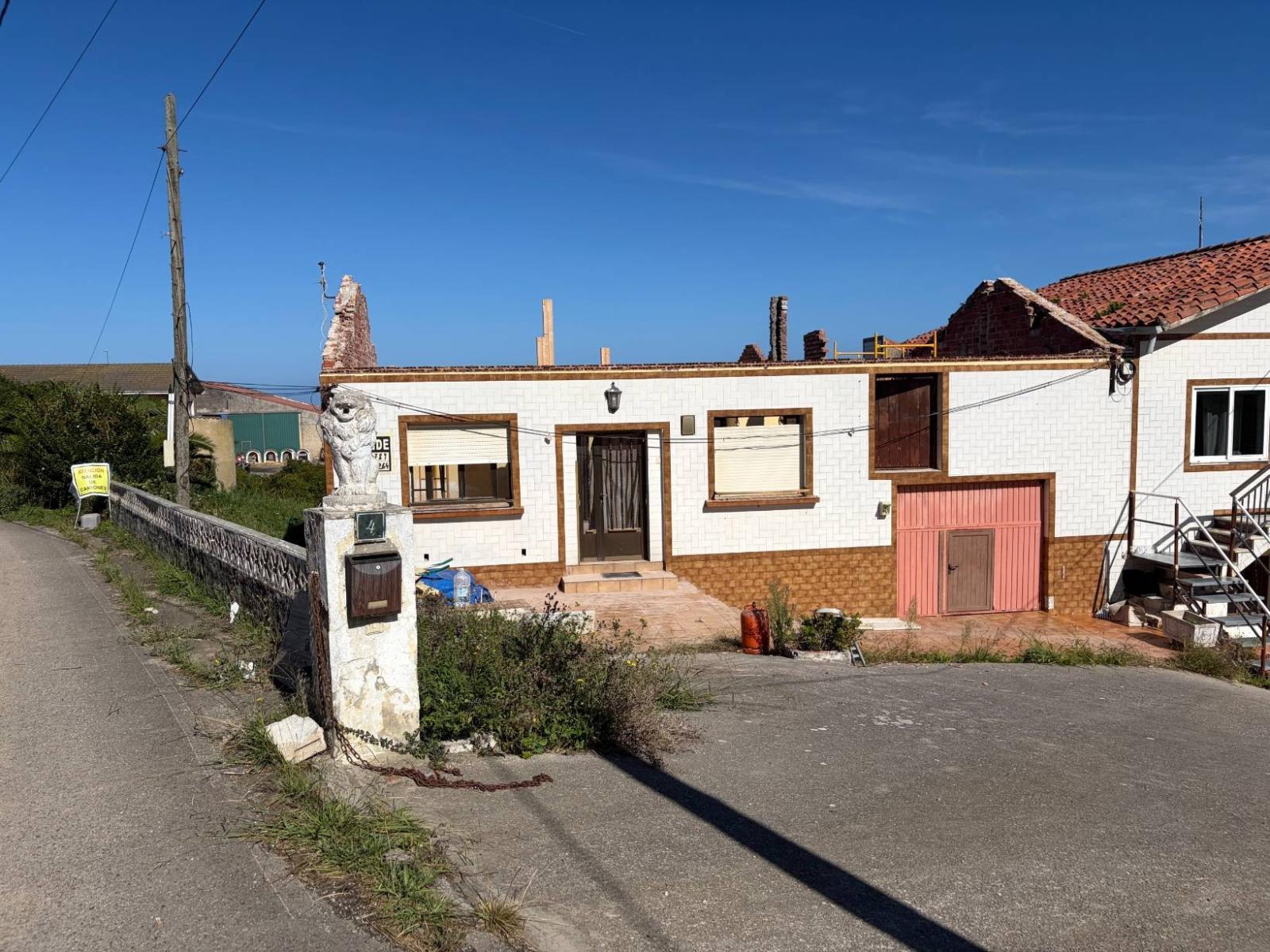 Semi-detached House for Sale in Suances