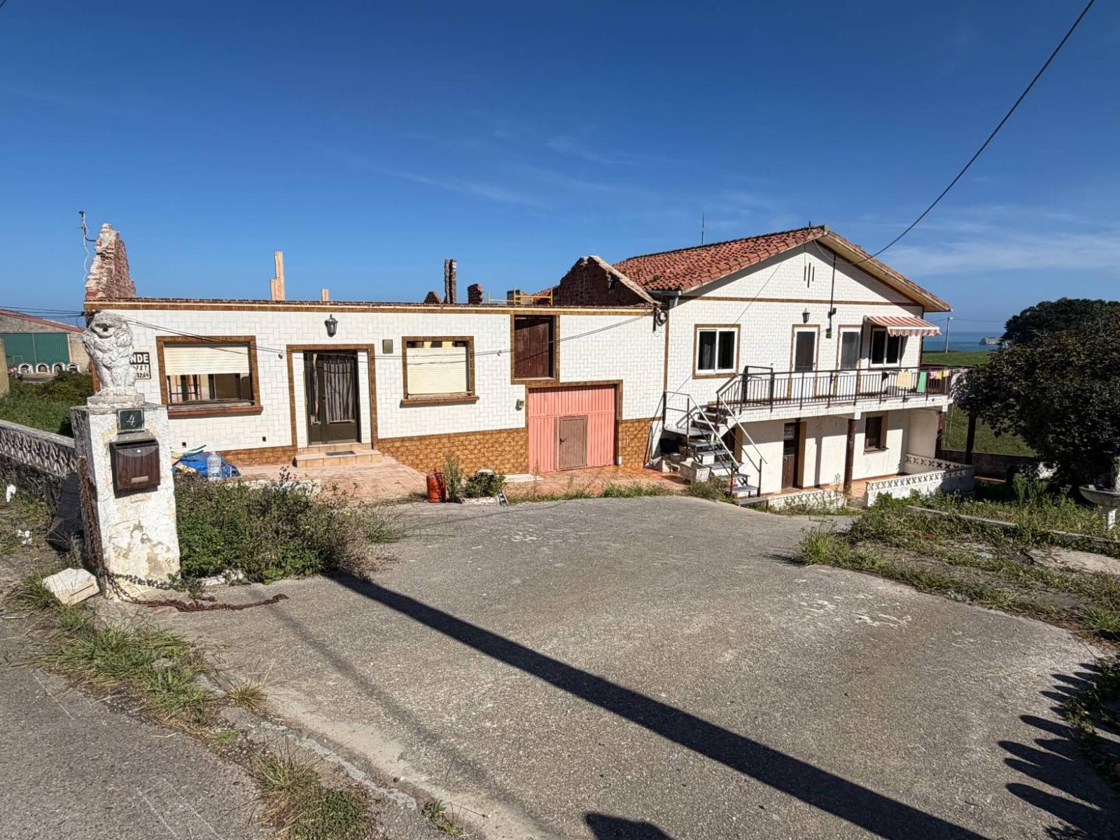 Semi-detached House for Sale in Suances