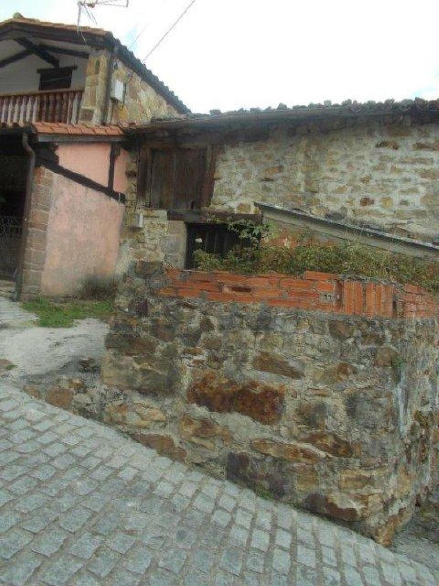 House for Sale in Rionansa