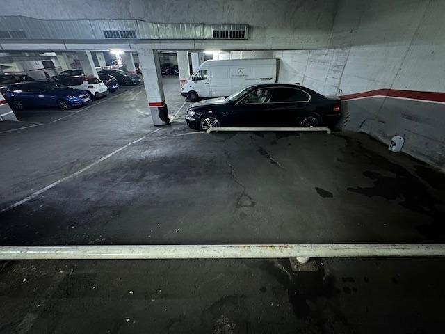 Garage for Sale in Badalona