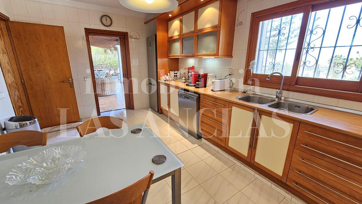 Villa for Sale in Santa Eulalia del Río