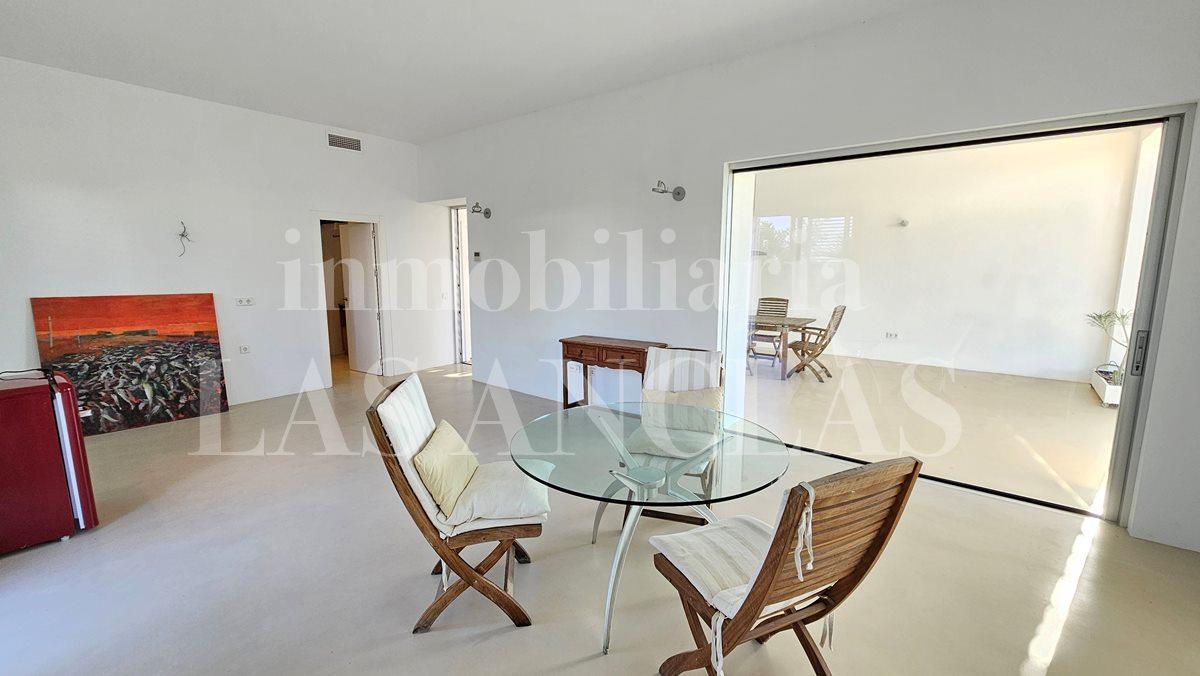 Villa for Sale in Santa Eulalia del Río