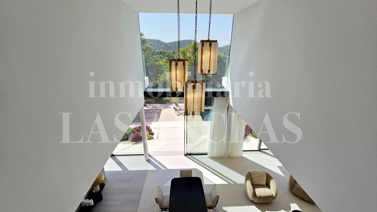 Villa for Sale in Santa Eulalia del Río