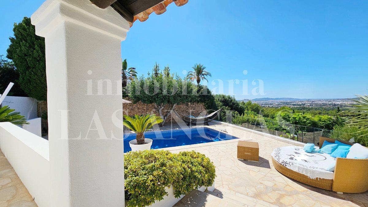 Villa en Venta en Santa Eulalia del Río