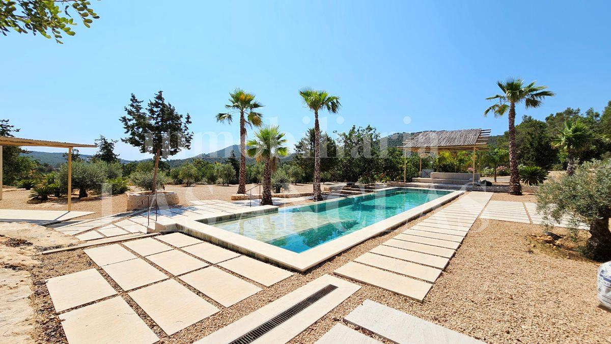 Villa for Sale in Santa Eulalia del Río