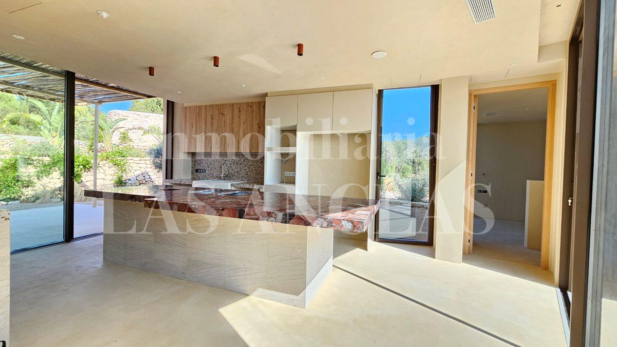 Villa for Sale in Santa Eulalia del Río