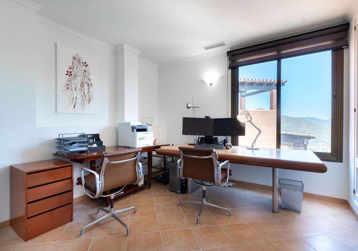Apartment for Sale in Marbella