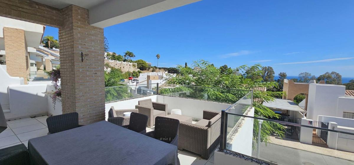 Villa for Sale in Benalmádena