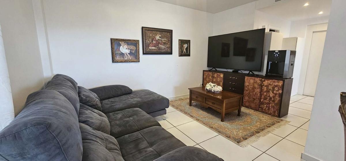Villa for Sale in Benalmádena