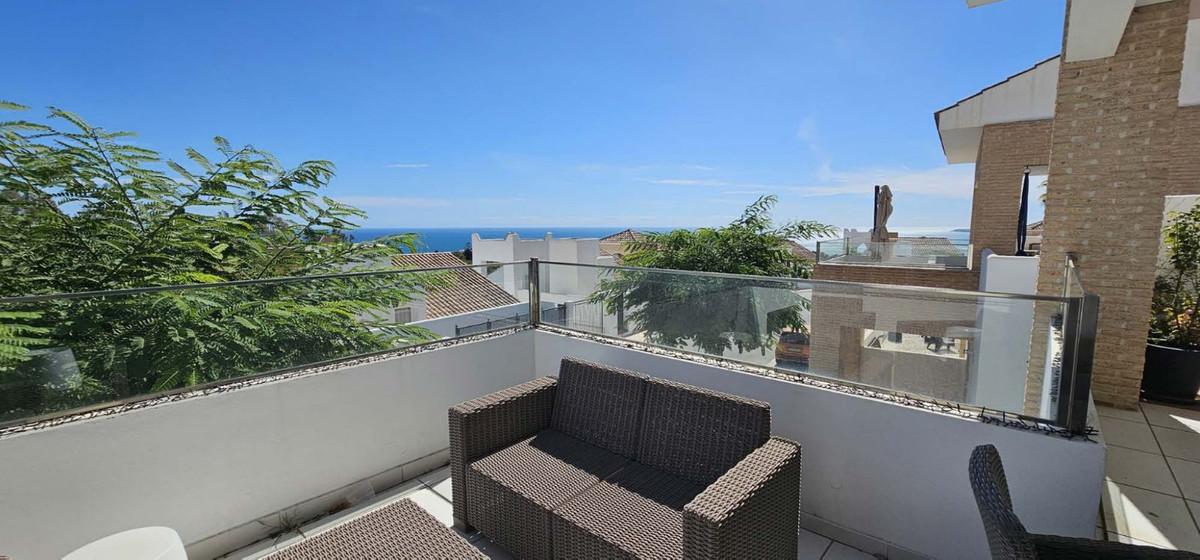 Villa for Sale in Benalmádena