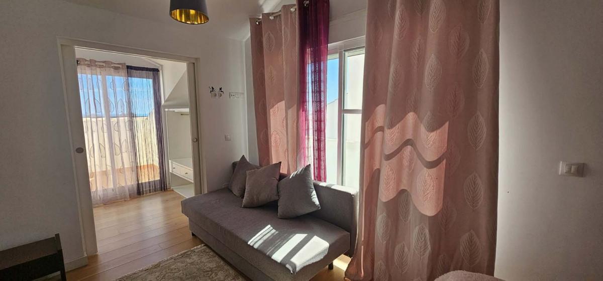 Villa for Sale in Benalmádena