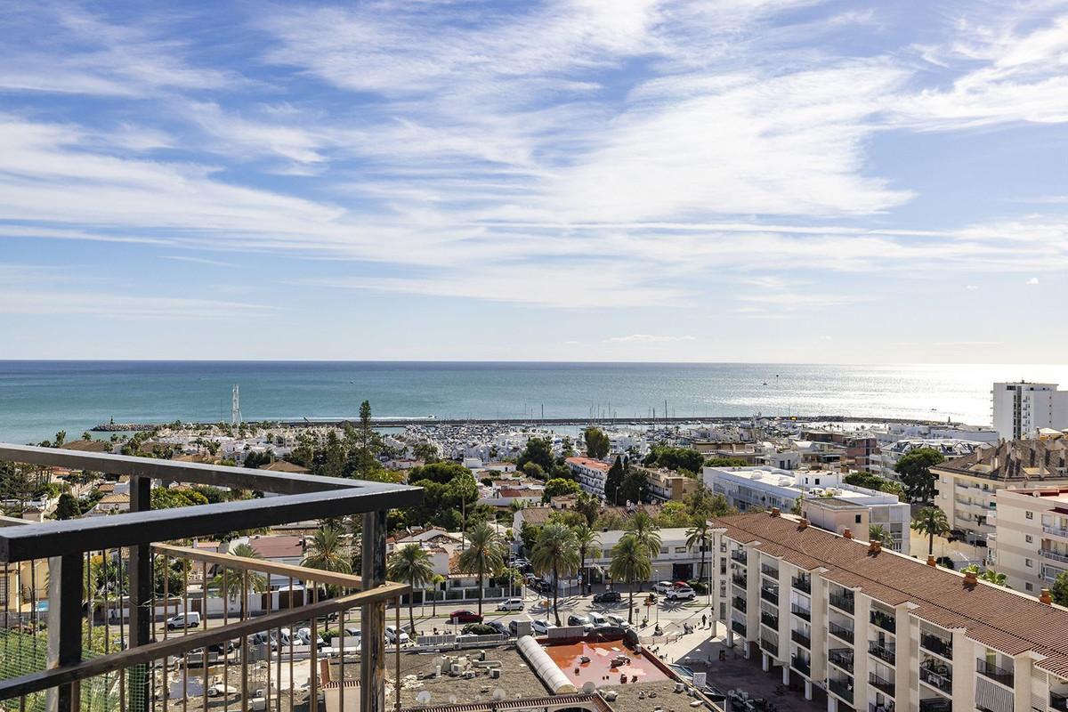 Penthouse for Sale in Benalmádena