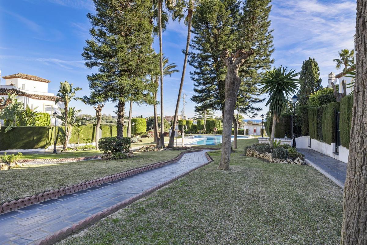 Adosado en Venta en Estepona