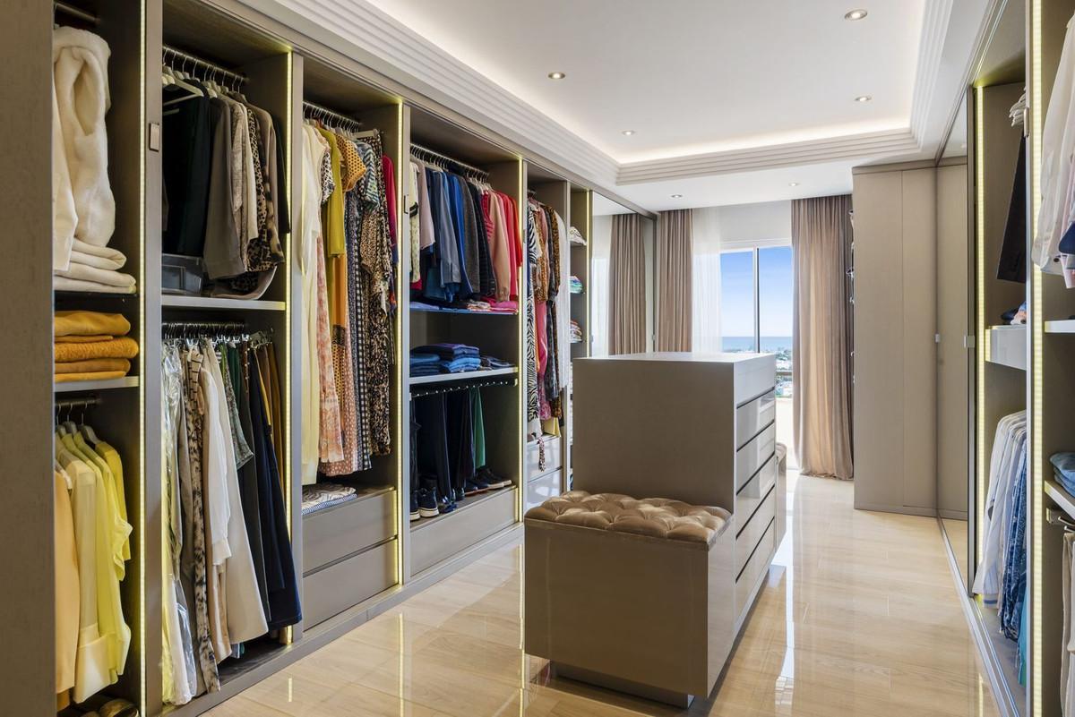 Penthouse for Sale in Benahavís