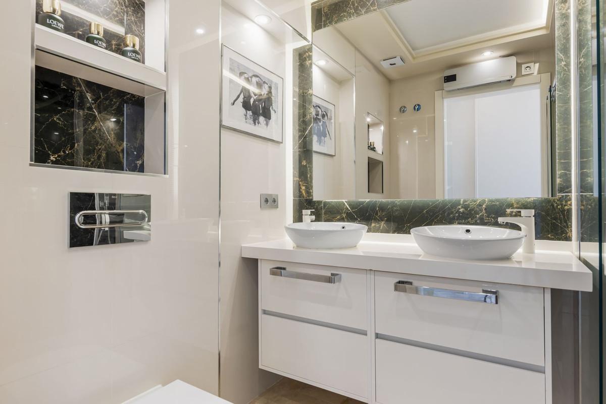 Apartamento en Venta en Estepona