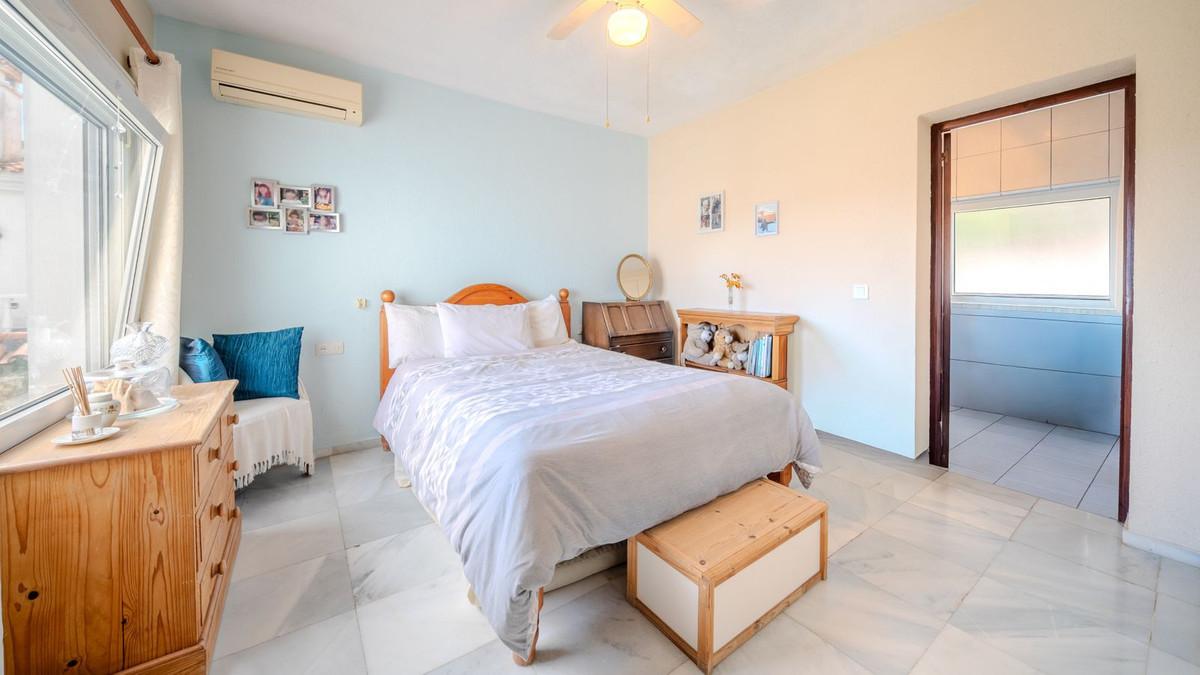 Villa for Sale in Manilva