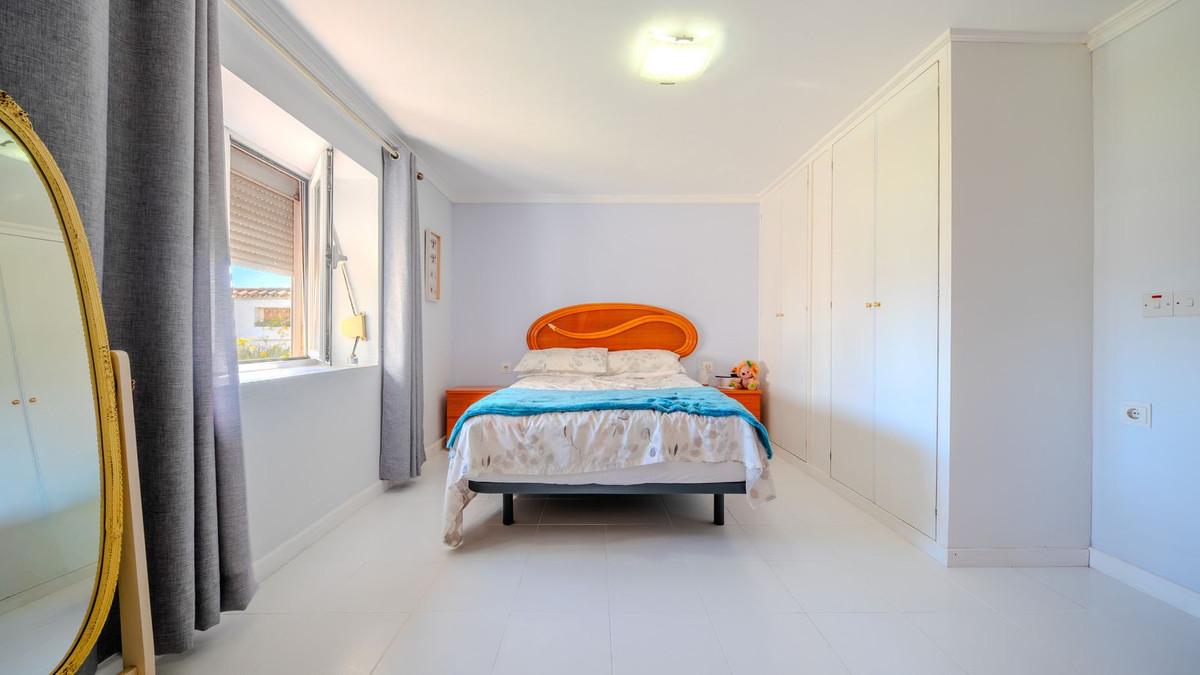 Villa for Sale in Manilva