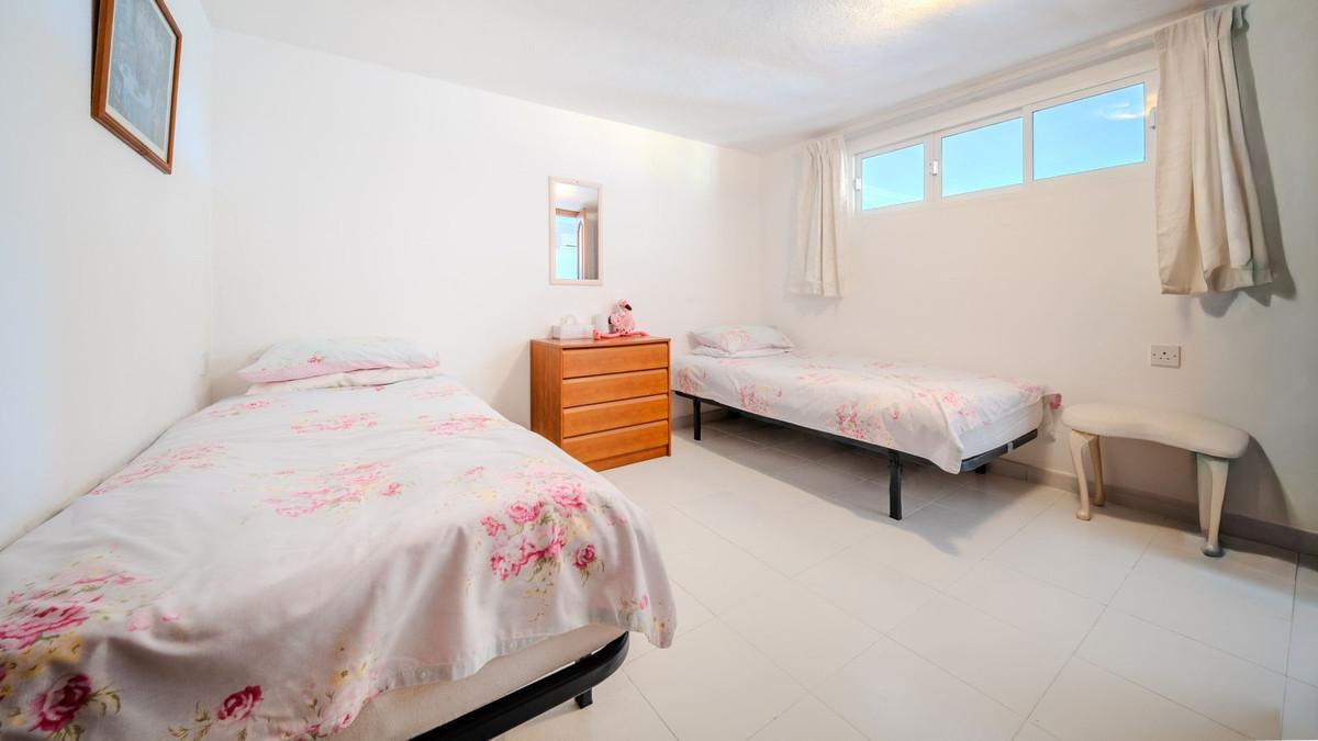 Villa for Sale in Manilva