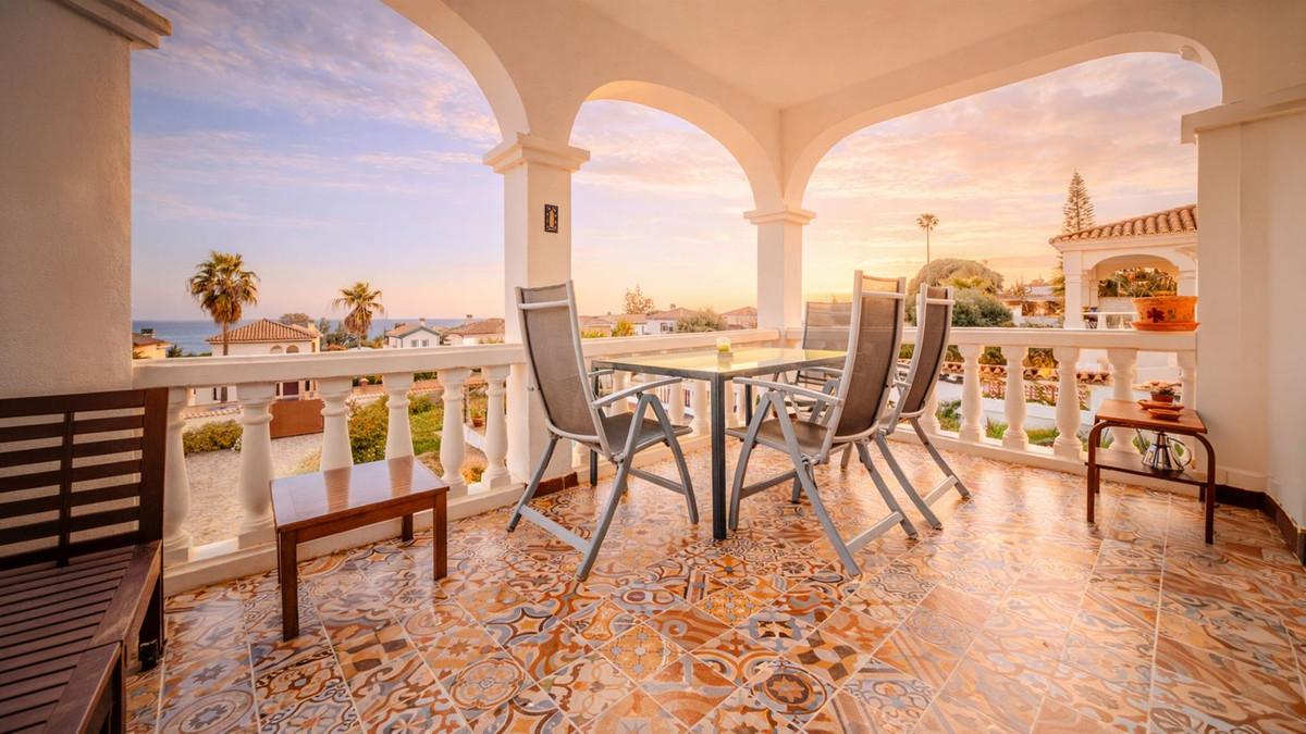 Villa for Sale in Manilva