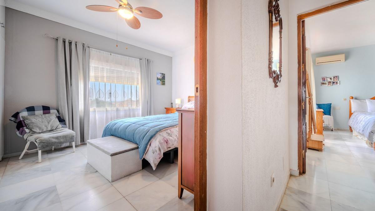 Villa for Sale in Manilva
